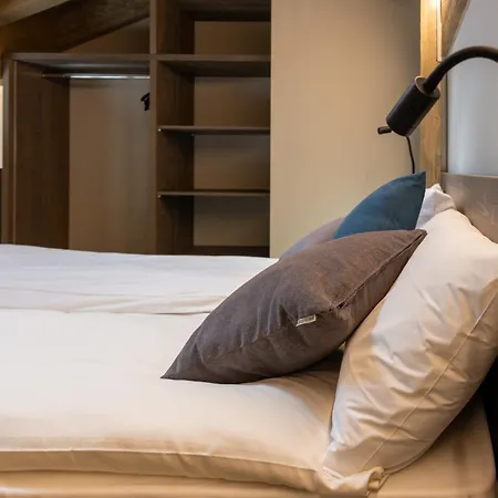 Lillaz - 아파트 코네